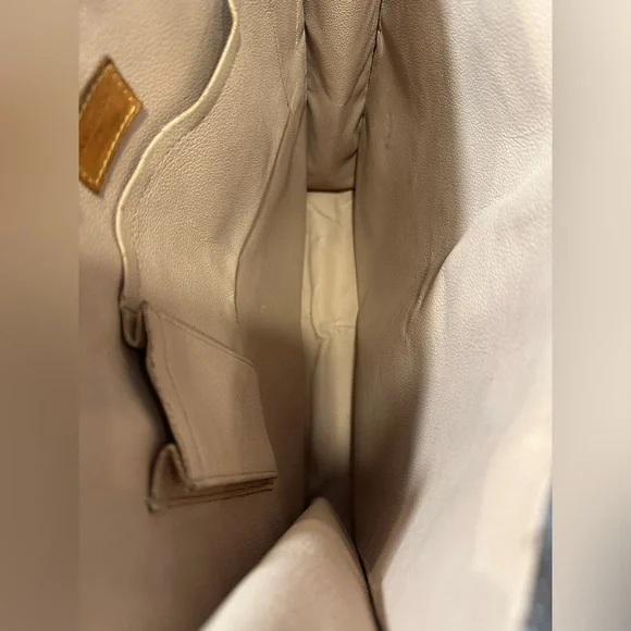 Louis Vuitton Sac Plat Tote Bag with Certificate of Authenticity - Picture 14 of 15